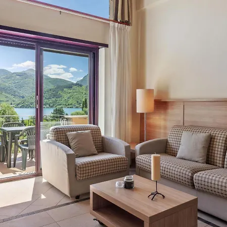 بيت للعطل Modern Holiday In With Garden