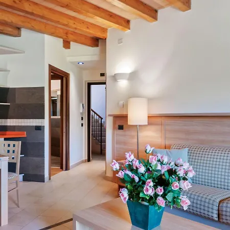 بيت للعطل Modern Holiday In With Garden سكانو