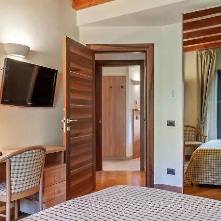 بيت للعطل Modern Holiday In With Garden *